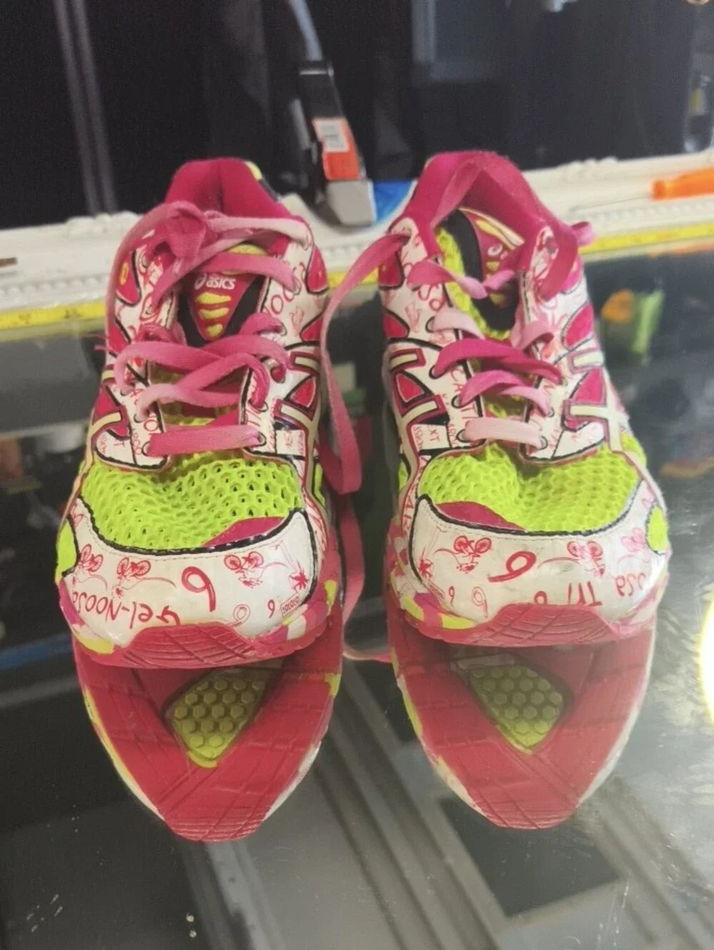 Women's 8.5 Asics Pink and Neon Green W Athletic Running Shoes W Neon Yellow.